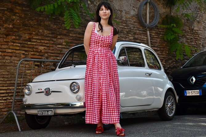 Fiat 500 Private Photoshoot with a Roman, pickup included - That St. Peter Dome Peek: Closed Door, Long Line