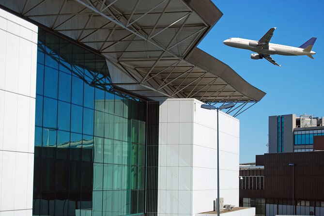 Fiumicino Airport to Rome Hotel - Private Transfer Car Service - Communication tips that save time in the airport chaos