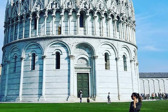 Florence and Pisa from Rome: Enjoy a Full Day Private Tour - Piazza della Signoria, Ponte Vecchio, and Michelangelo’s City Theater