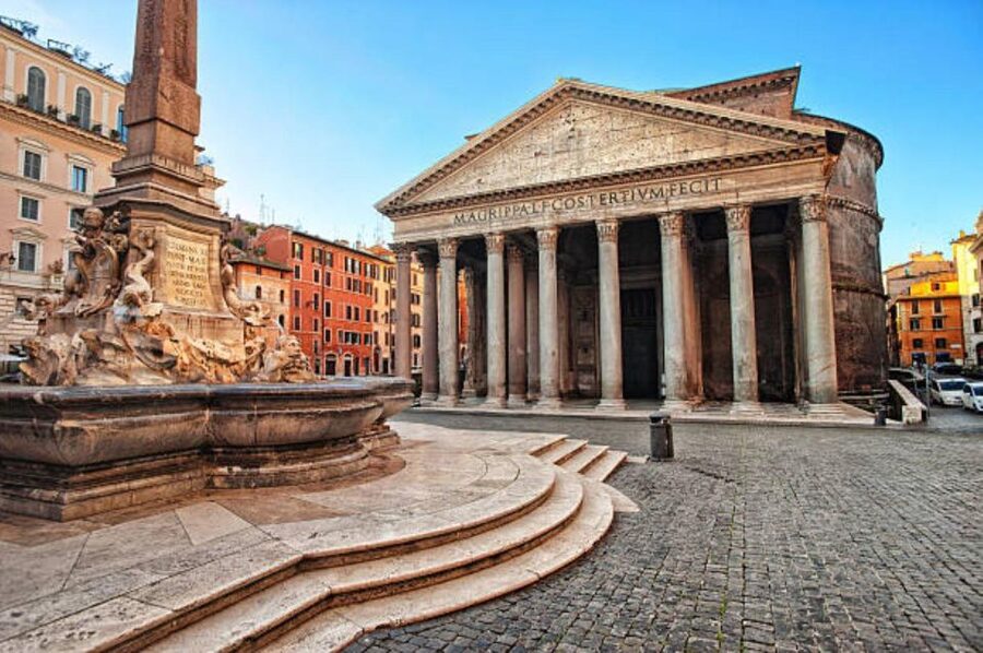 From Bones to Gods: Capuchin Crypt to Pantheon walking tour - From Bones to Gods: The tour’s main idea