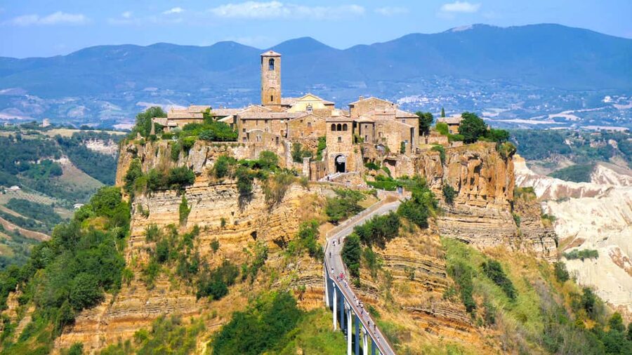 From Rome: Bagnoregio & Orvieto Day Trip with Wines & Lunch - Orvieto in Umbria: cathedral area and the underground experience