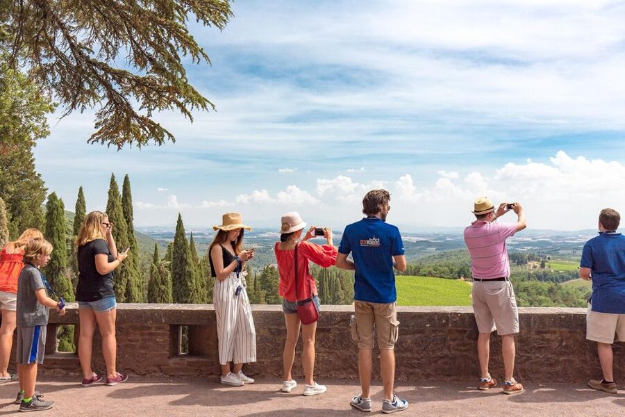 From Rome: Bagnoregio & Orvieto Day Trip with Wines & Lunch - Montepulciano area farmhouse lunch: 3 courses and 5 wines with serious focus