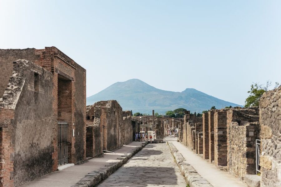 From Rome: Pompeii Day Trip with Optional Vesuvius and Lunch - The big win: entering Pompeii faster, with a real plan