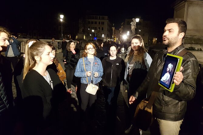 Ghosts and Crimes of Rome Night Walk - Ghosts and crimes in one tight, 15-person night walk