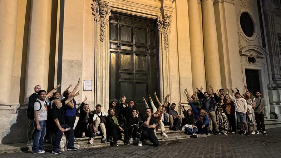 Ghosts, Legends & Mysteries of Rome Tip-Based Walking Tour - Entering Castel Sant’Angelo: the tour’s dark opening act