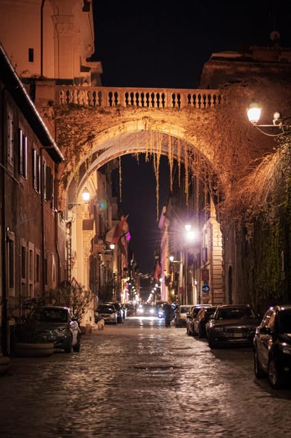 Ghosts, Legends & Mysteries of Rome Tip-Based Walking Tour - What the guides really do: storytelling, humor, and the ability to answer questions