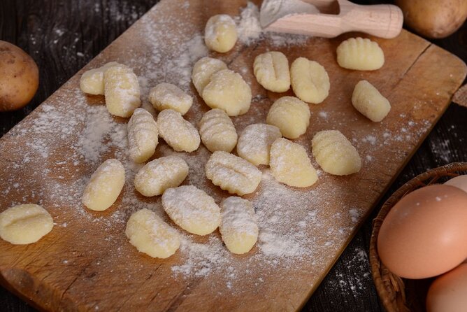 Gnocchi Cooking Class in Rome - Piazza Navona - Where you eat: Ristorante Panzirone dining setup