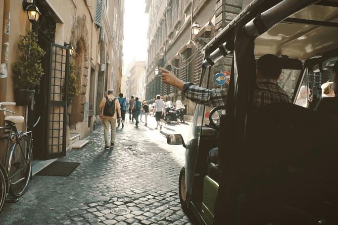 Golf Cart Tour Rome Original since 2005 - Pantheon stop: going inside and getting the story behind the dome