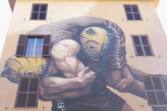 Graffiti art tour in Rome - Trevi Fountain in 20 minutes: the photo plan that actually works