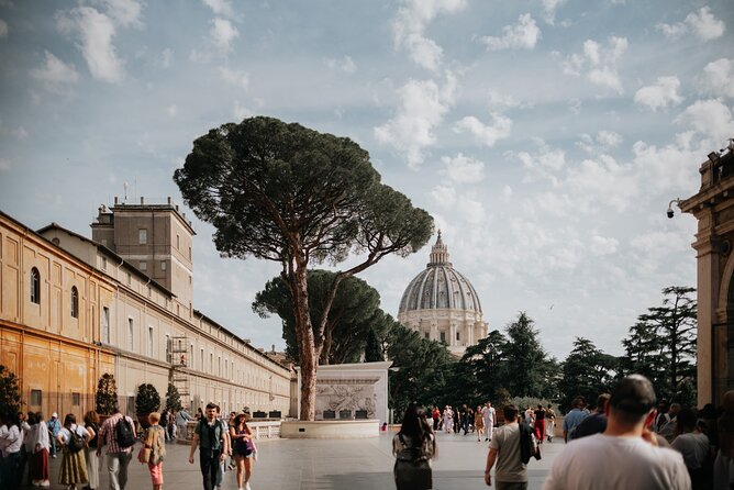 Guided Vatican Museums & Sistine Chapel Skip the Line Tour - The Sistine Chapel: context first, then the room