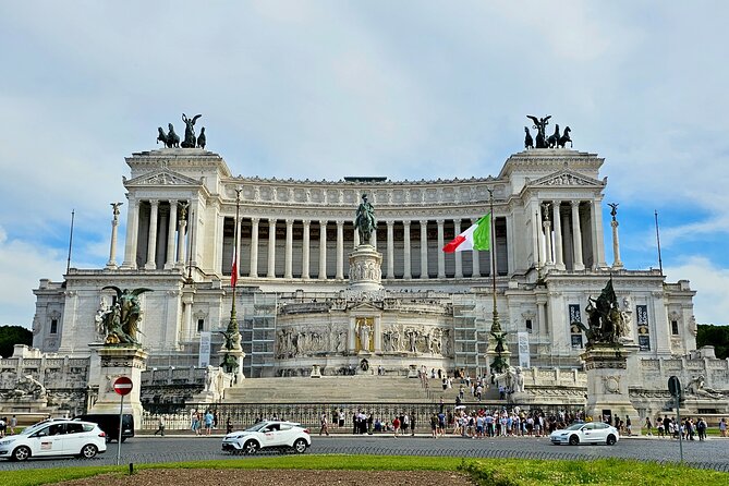 Historical Walking Tour in Rome City Center with Hidden Gems - Trevi Fountain without getting stuck in a crowd bubble