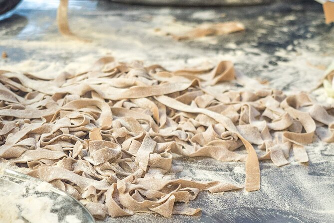 Home Cooking in Testaccio: Cacio e Pepe, Amatriciana, Carbonara - Practical Tips: What to Bring, What to Expect, and Who It Fits