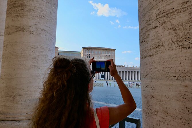 In-depth Guided Tour of St. Peter's Basilica & Square - The Underground Grottoes and St. Peter’s Tomb Stop