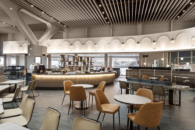 Leonardo da Vinci Airport Plaza Premium Lounge, Terminal 3 Departures - Wi-Fi, flight info, and staying sane before boarding
