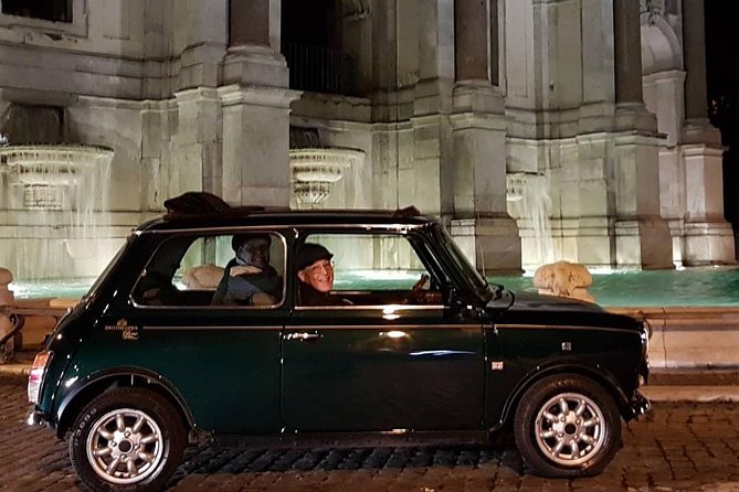 NIGHT TOUR THINK BIG, GO MINI! Rome in Mini Cooper Classic Cabrio - Piazza Navona and Trevi Fountain: Baroque Rome, quick and bright under streetlights