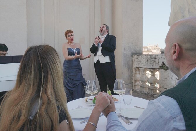 Open Air Opera Concert with Terrace aperitivo over Navona square - Weather backup in Innocenzo X Hall, and how to stay comfortable
