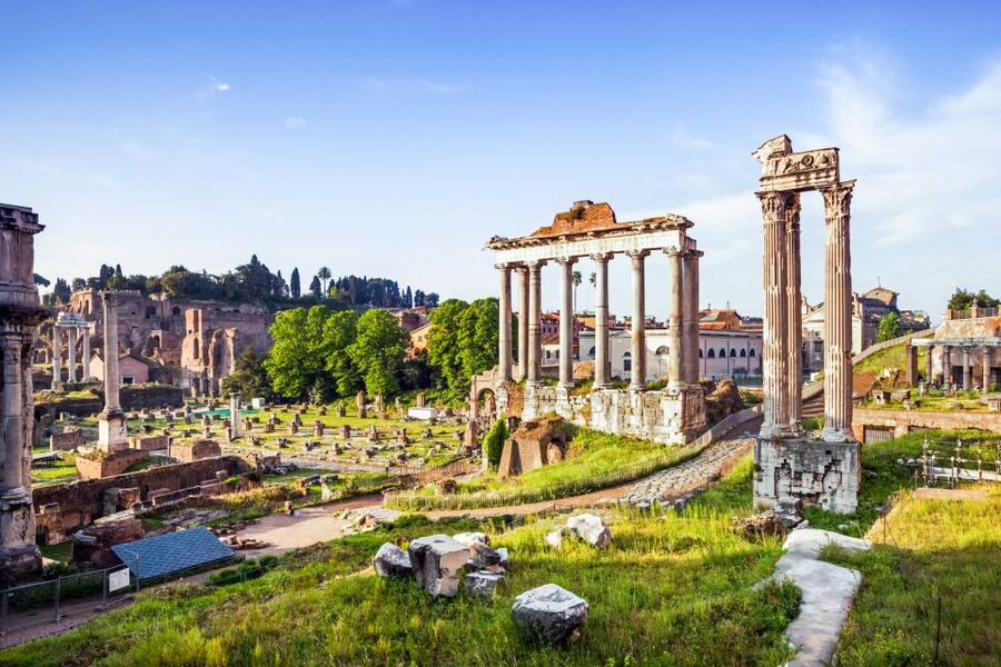 Palatine Hill & Roman Forum Experience with Multimedia Video - Roman Forum at your pace: from Caesar to the everyday city