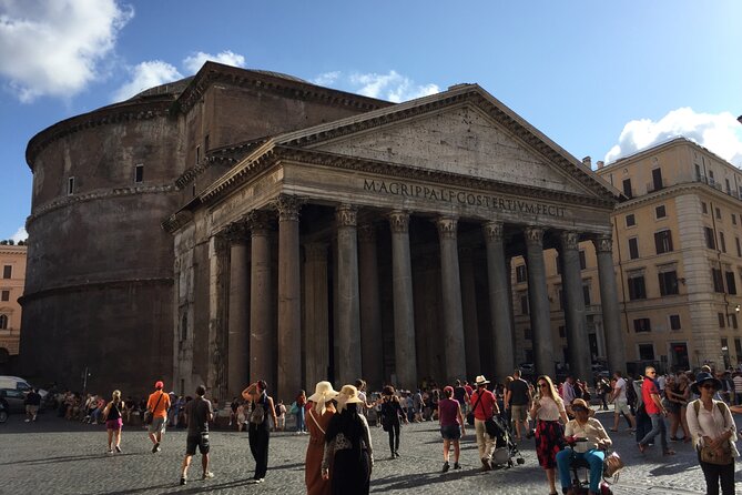 Pantheon Guided Tour: Rome's Ancient Temple with Express Option - Going from pagan temple to Christian church without losing the plot