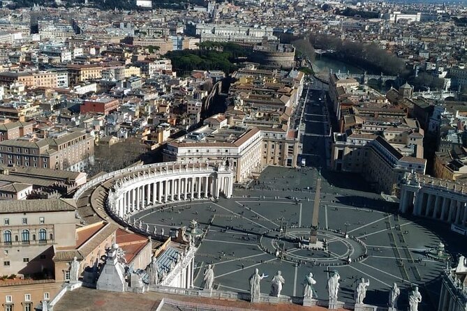 Papal Audience in Rome Private Tour with Pope Leo XIV in Rome - The close-up factor: front row seats and what they change