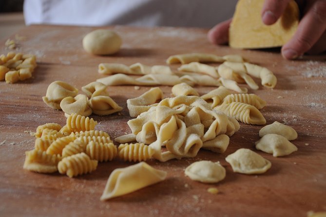Pasta and Pizza Master Class and Tiramisu tasting - The big idea: what makes this class feel personal