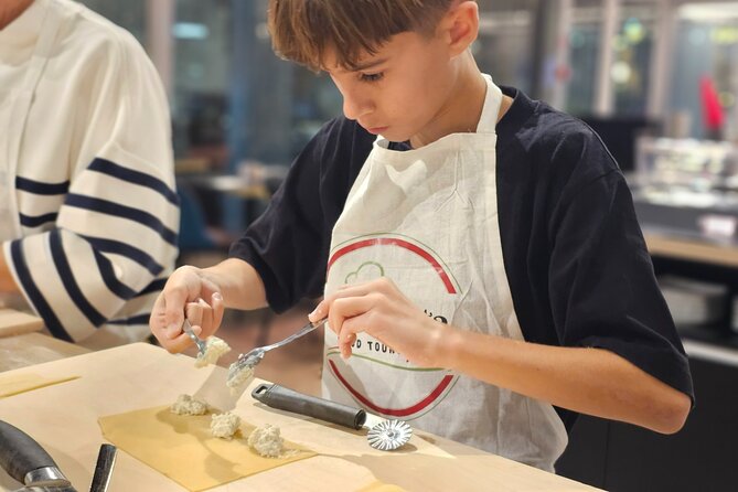 Pasta Fettuccine, Ravioli and Tiramisu MasterClass - The full 3-hour game plan: pasta first, then tiramisu, then the meal