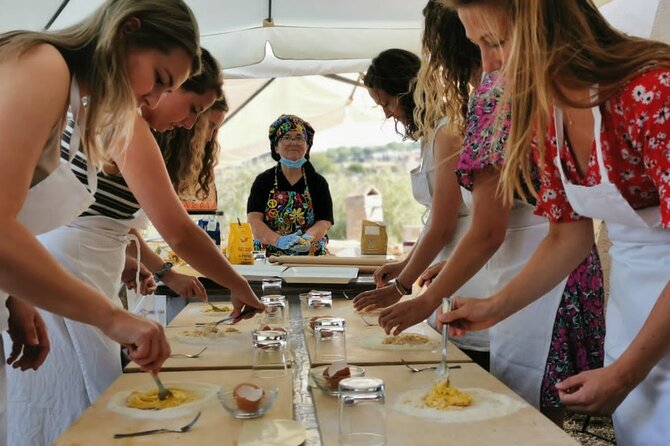 Pasta Masterclass and Wine Tour in the Minardi Vineyard - Wine tasting in context: 3 boutique wines plus 1 tavern wine