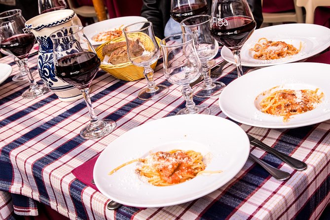 Pasta, Pizza & Gelato Food Tour in the Heart of Ancient Rome - Guide style: why Lisa Starr comes up again and again