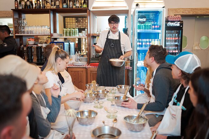 Pizza Cooking Class in Rome City Center - Piazza Navona - The Included Meal: Bruschetta, Drinks, and the After-Pizza Finish