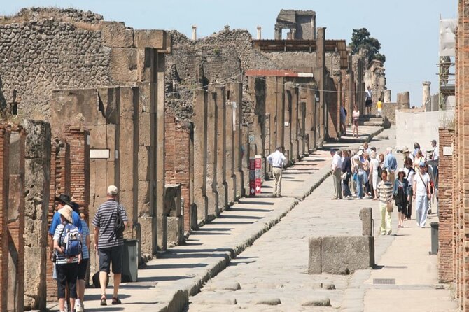 Pompeii and Naples from Rome: Small Group Day Tour with Lunch - Key highlights worth planning around