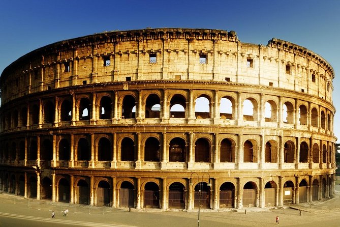 Premium Colosseum, Palatine Hill & Roman Forum Private Tour - Arch of Constantine: a fast 5-minute palate cleanser