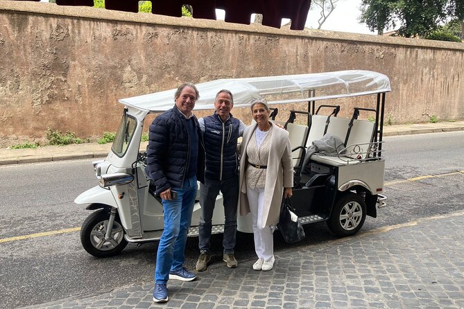 Private: 3 hours ETuk Tour in Rome - Janiculum Hill views and Aventine orange garden area