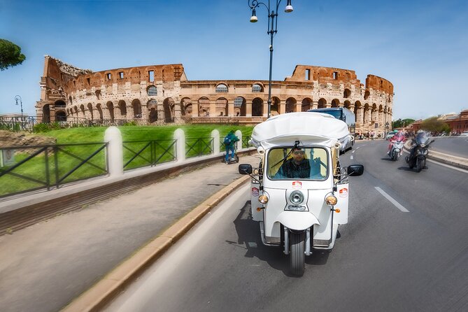 Private: 3 hours ETuk Tour in Rome - Circus Maximus and the Roman Forum: big ruins, quick first impressions