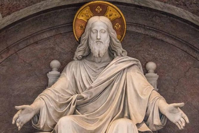Private Early Morning Sistine Chapel with Vatican Tour - St Peter’s Basilica, La Pieta, and Bernini’s baldacchino