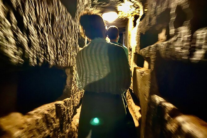 Private Express Tour of Roman Catacombs with Transfer - Guides, pace, and what you’ll learn beyond the corridors