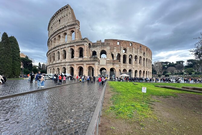 Private Full Guided Tour of Colosseum Roman Forum & Palatine Hill - Key things to know before you go