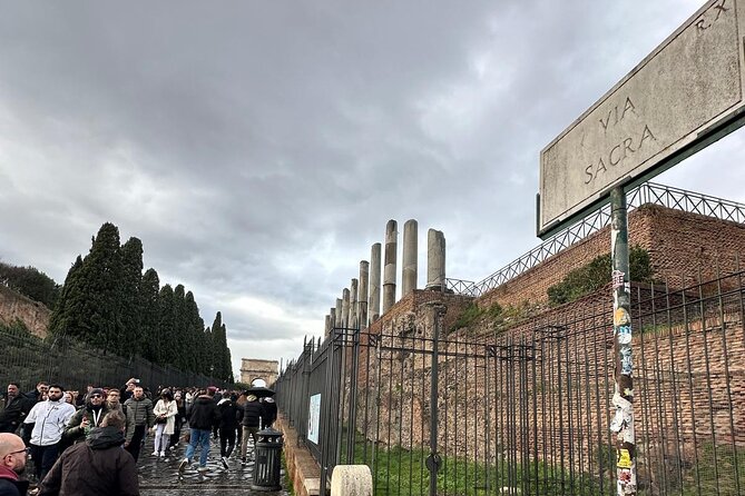 Private Full Guided Tour of Colosseum Roman Forum & Palatine Hill - Who This Tour Suits Best (And Who Might Want to Compare)