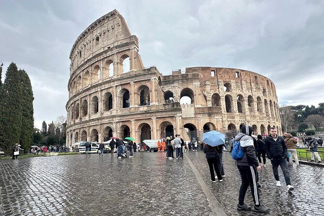 Private Full Guided Tour of Colosseum Roman Forum & Palatine Hill - Starting at Largo Gaetana Agnesi and Finishing on Palatine Hill