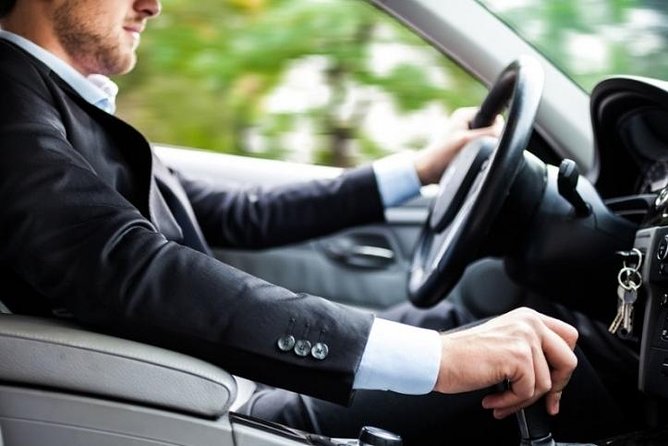 Private Luxury Transfer from Fiumicino Airport to Rome - Key highlights at a glance