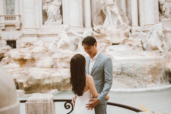 Private Photoshoot in Rome - Posing Help That Makes the Photos Look Natural