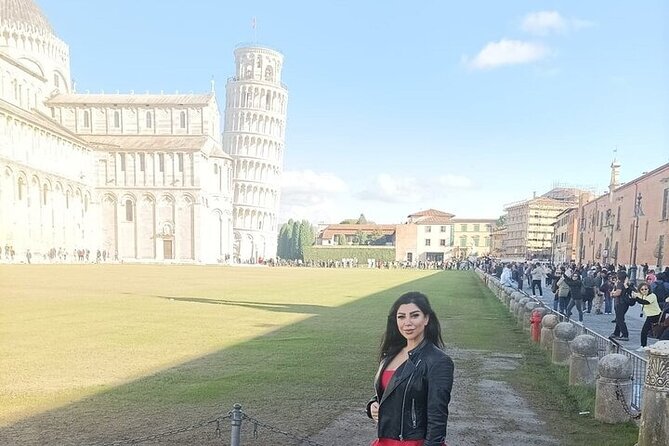 Private Tour: Day Trip to Florence and Pisa from Rome with Lunch - Ponte Vecchio: the postcard bridge with real shopfront history