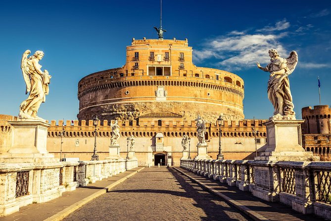 Private Tour - St. Angel's Castle - Hall of Apollo, Hall of Paolina, and Hall of Perseus: themed rooms that teach by contrast