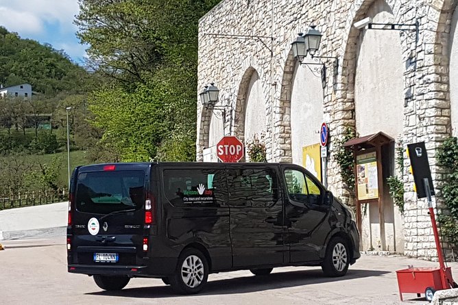 Private Transfer from Rome to Fiumicino or Ciampino Airport - Drivers, language, and the small touches that matter