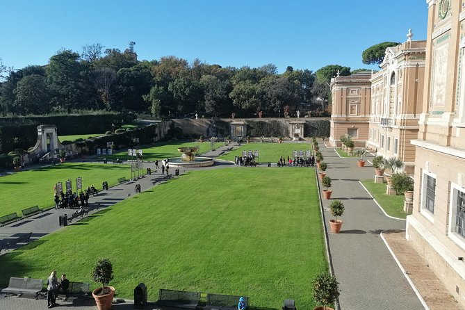 Private Vatican Museums and St. Peter's Basilica Early Bird Tour - St. Peter’s Basilica Fast-Track: Pietà, Baldacchino, and the Holy Space Flow
