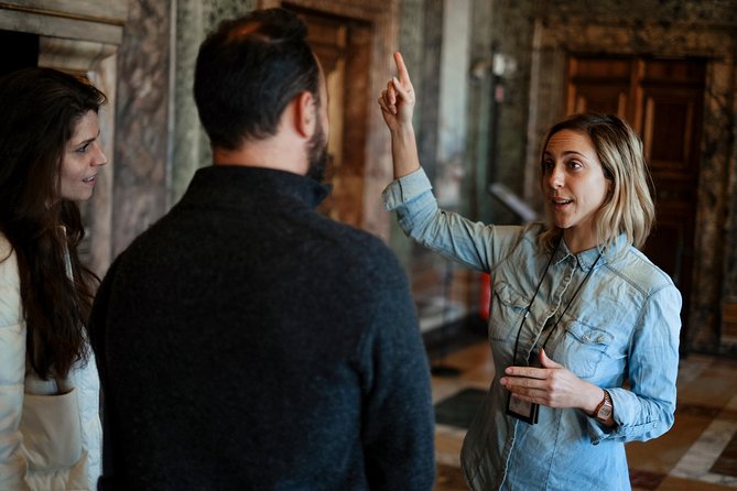 Private Vatican Museums Hidden Gems Tour with Optional Pick-Up - Quick hits before you go