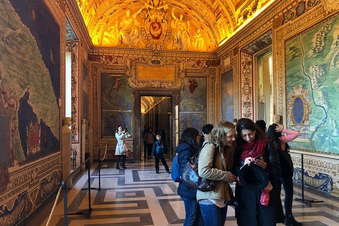 Private Vatican Museums Hidden Gems Tour with Optional Pick-Up - Entering the Vatican Museums fast: skip-the-line reality