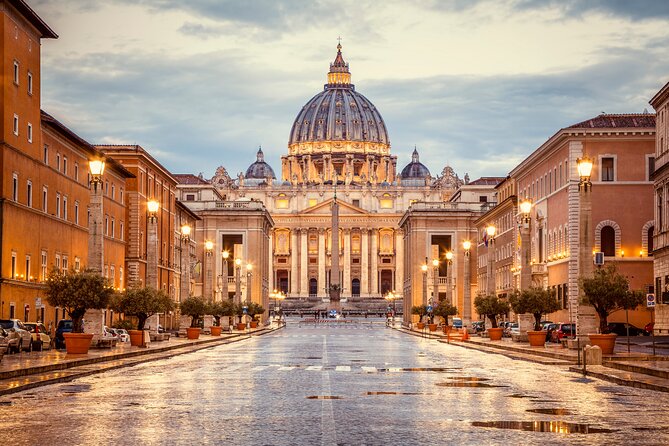 Private Vatican Museums Tour with Sistine Chapel & St. Peter's Basilica - Getting Past Security and Into Vatican City Without Losing Your Morning
