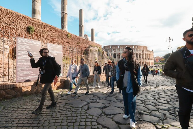 Roma: Colosseum, Forum, and Palatine Hill Local Guided Tour - Key things to know before you go