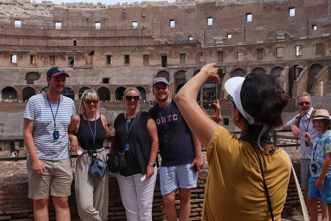 Roma: Colosseum, Forum, and Palatine Hill Local Guided Tour - Meeting at the Arch of Constantine, start-time swaps, and where you finish