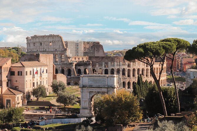 Roma: Colosseum, Forum, and Palatine Hill Local Guided Tour - Should you book this Colosseum, Forum, and Palatine Hill tour?