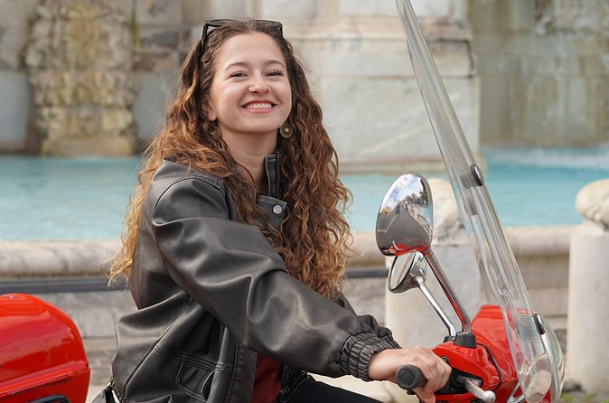 Roma Vespa Tour Pick-up from Hotel - Fontana dell’Acqua Paola: a quick look at Il Fontanone